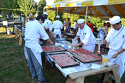LAURELHURST SALMON BAKE 2013